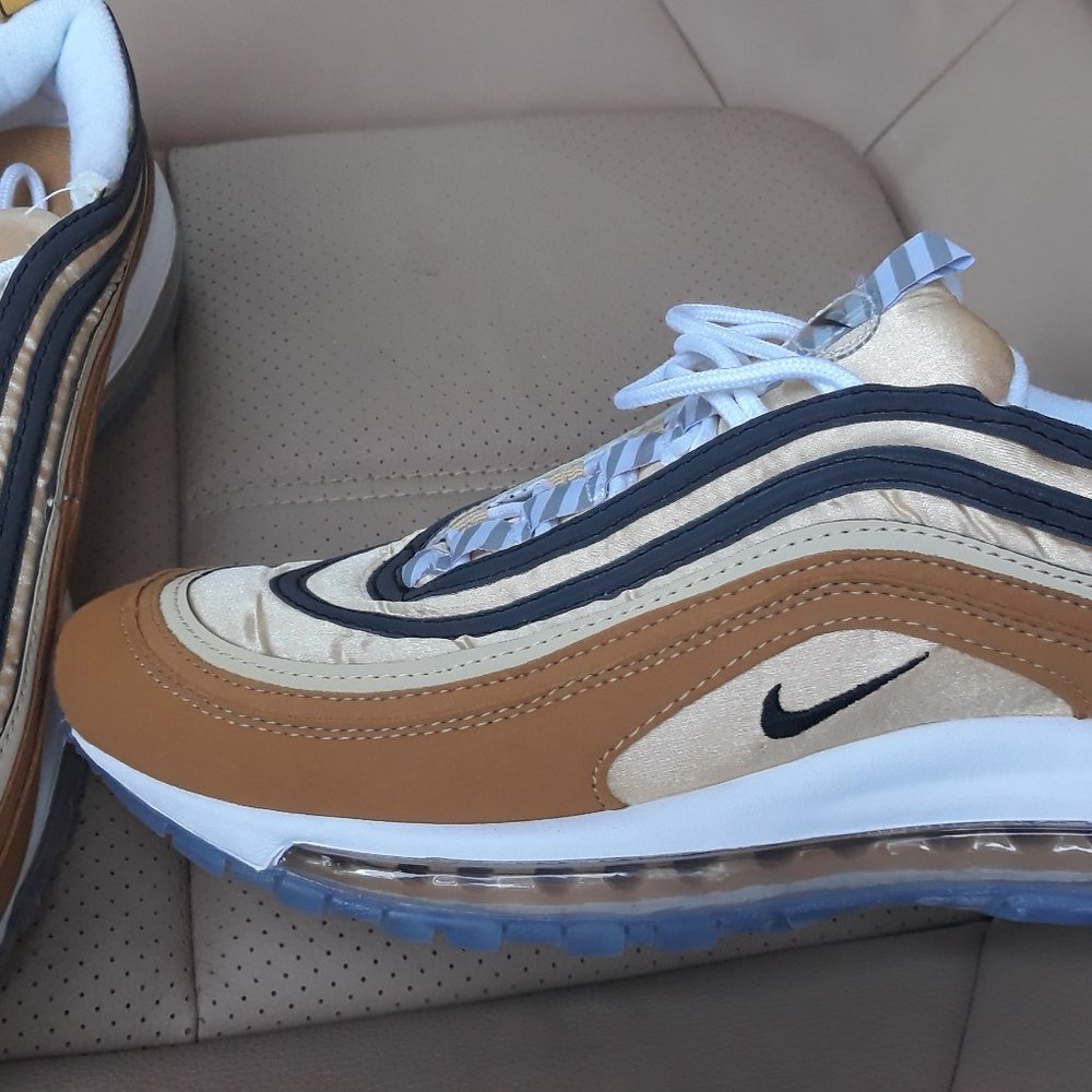 ***CLOSING SHOP*** AirMax Sneakers